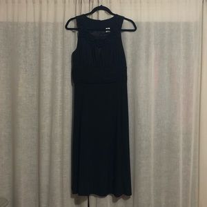 Sangria Sleeveless Keyhole Gown 👗